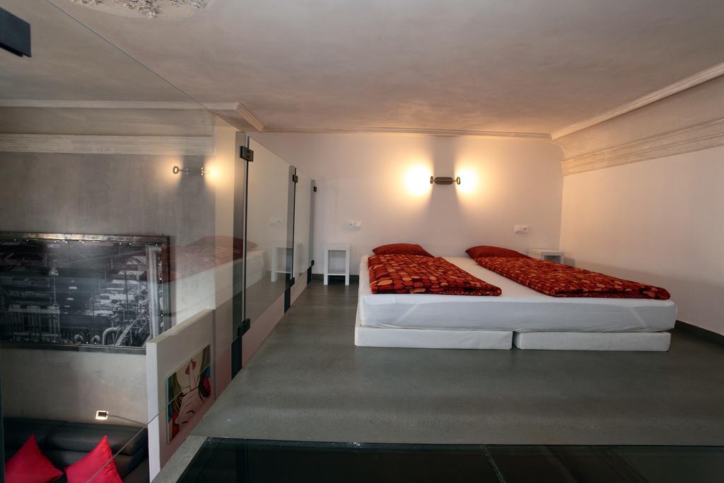Apartment House - The Modern Flat Prag