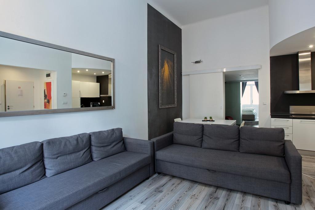 House - The Modern Flat * Prag